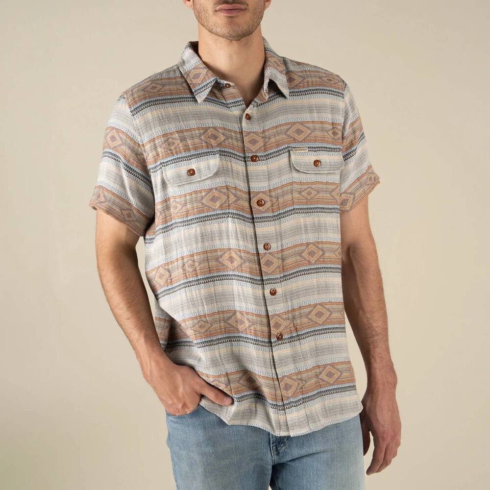 NEW SENDERO PROVISIONS CO. boquillas short sleeve button up shirt in brown/blue